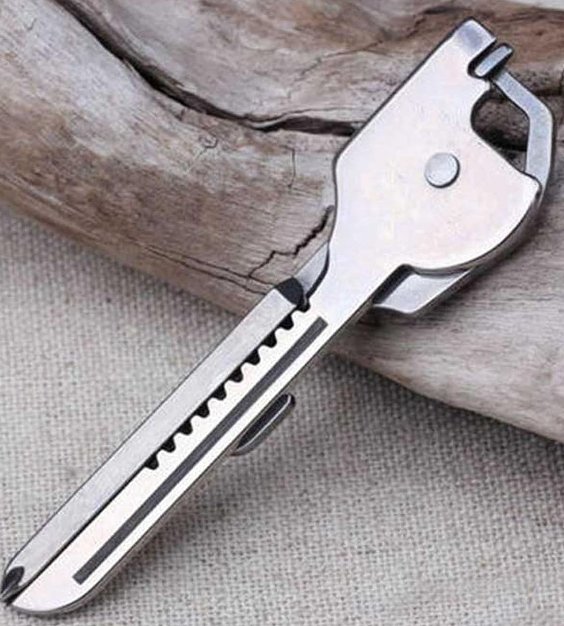 "New" 6-in-1 Multi-Tool, Screwdriver, Outdoor Wrench 17