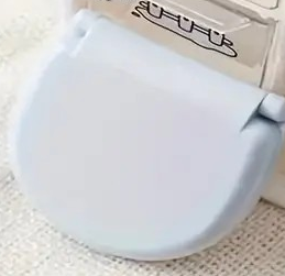 "New" Portable Mini Sewing Kit - Convenient Household Style Set 20