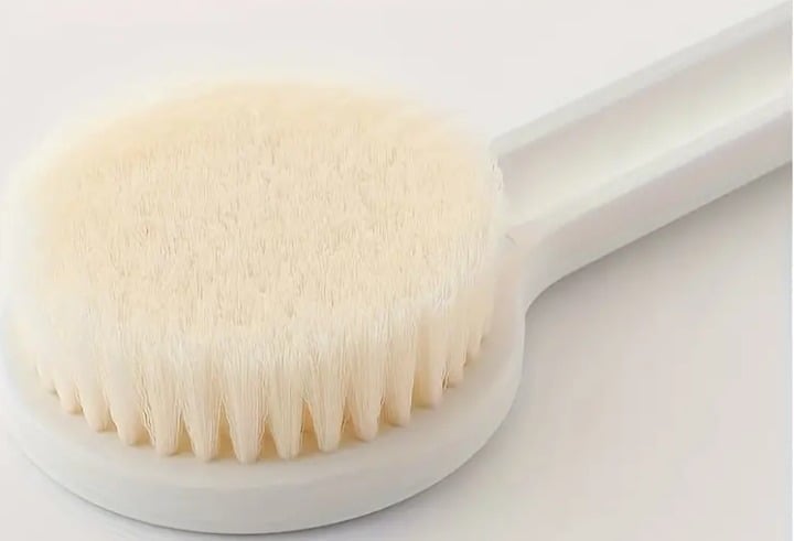 "New" Long Handle Bath/Shower Brush 20