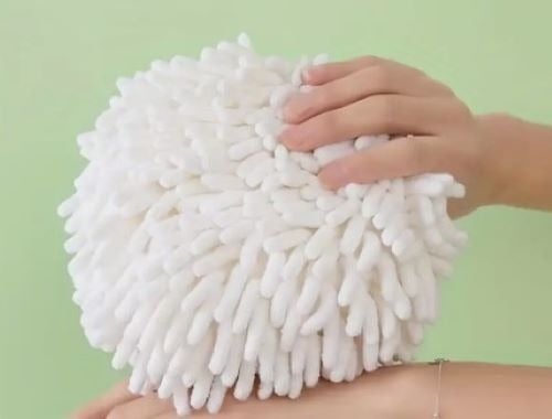 "New" Fluffy Chenille Hanging, Absorbent, Bathroom Towel Ball 18