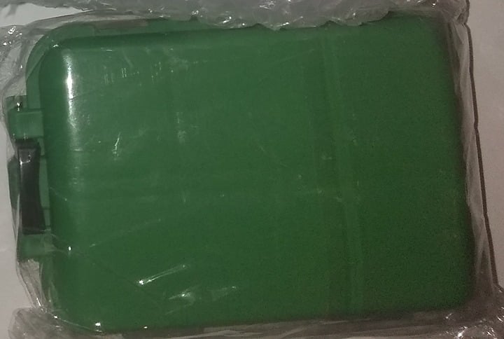 "New" Green Portable Small Weekly Travel Pill Organizer 20