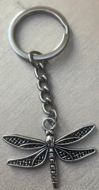 "New" Vintage Dragonfly Pendant Key Ring/Keychain 17