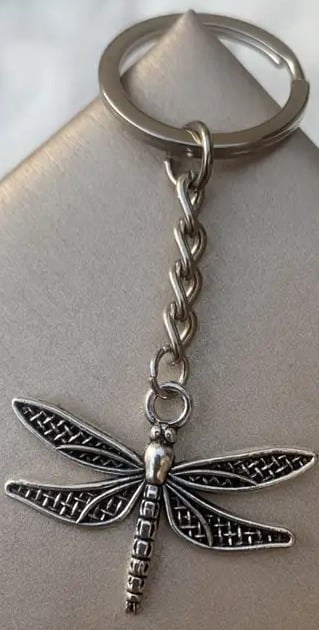 "New" Vintage Dragonfly Pendant Key Ring/Keychain 17