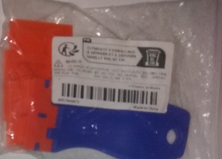 "New" Plastic Razor Blade Scraper and Blades Set 19