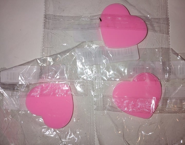 "New" 3 Pcs Heart-Shaped Silicone Pendant Mold 14