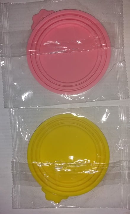 "New" Universal Silicone Pet Food Can Cover 17