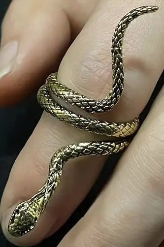 "New" Unique Retro Curved Long Snake Shape Ring 16