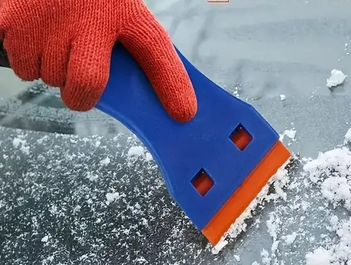 "New" 2 Plastic Razor Blade Scrapers and 30 Blades Set