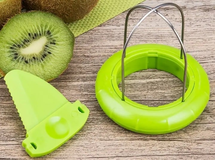 "New" 1 Pc Kiwi Peeler: An Easy-to-Use Splitter for Special Fruits            19