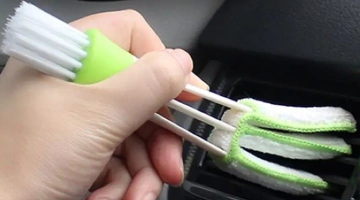 "New" Mini Car Vent/Home Blind Cleaner Brush Duster                           13