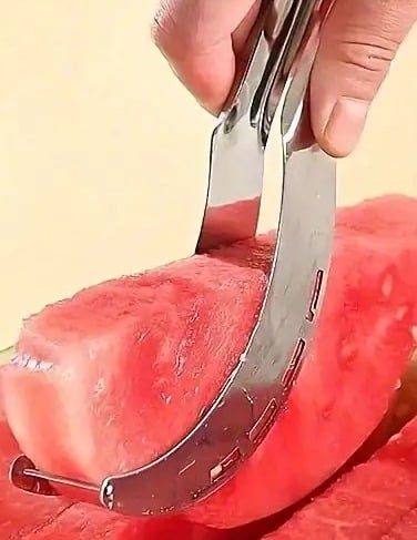 "New" Reusable Watermelon Slicer/Cutter/Divider                               16