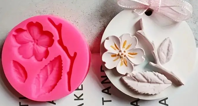 "New" Silicone Peach Flower Shape Mold for DIY Candles and Aromatherapy                        20